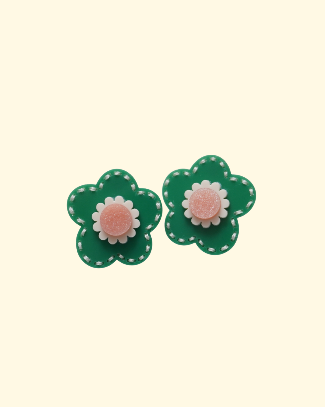 STITCH FLOWER EARRING / PIERCE