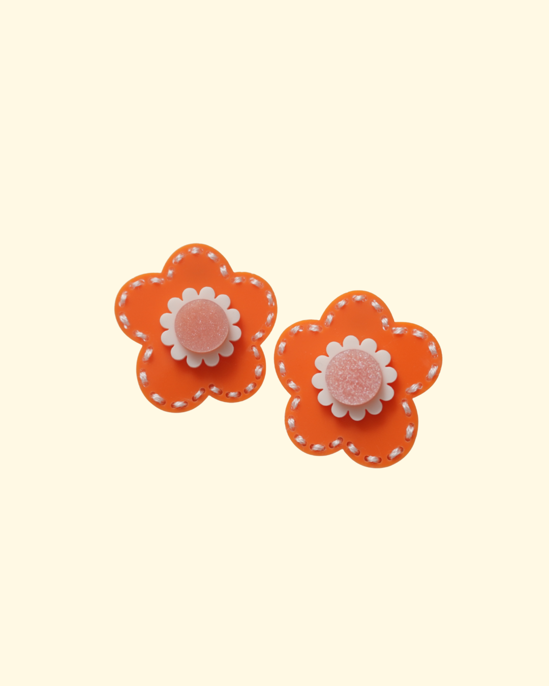 STITCH FLOWER EARRING / PIERCE