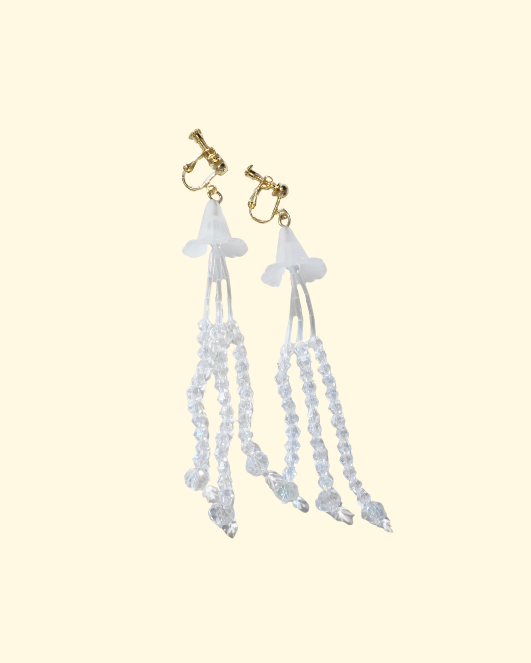CLEAR TASSEL EARRING / PIERCE