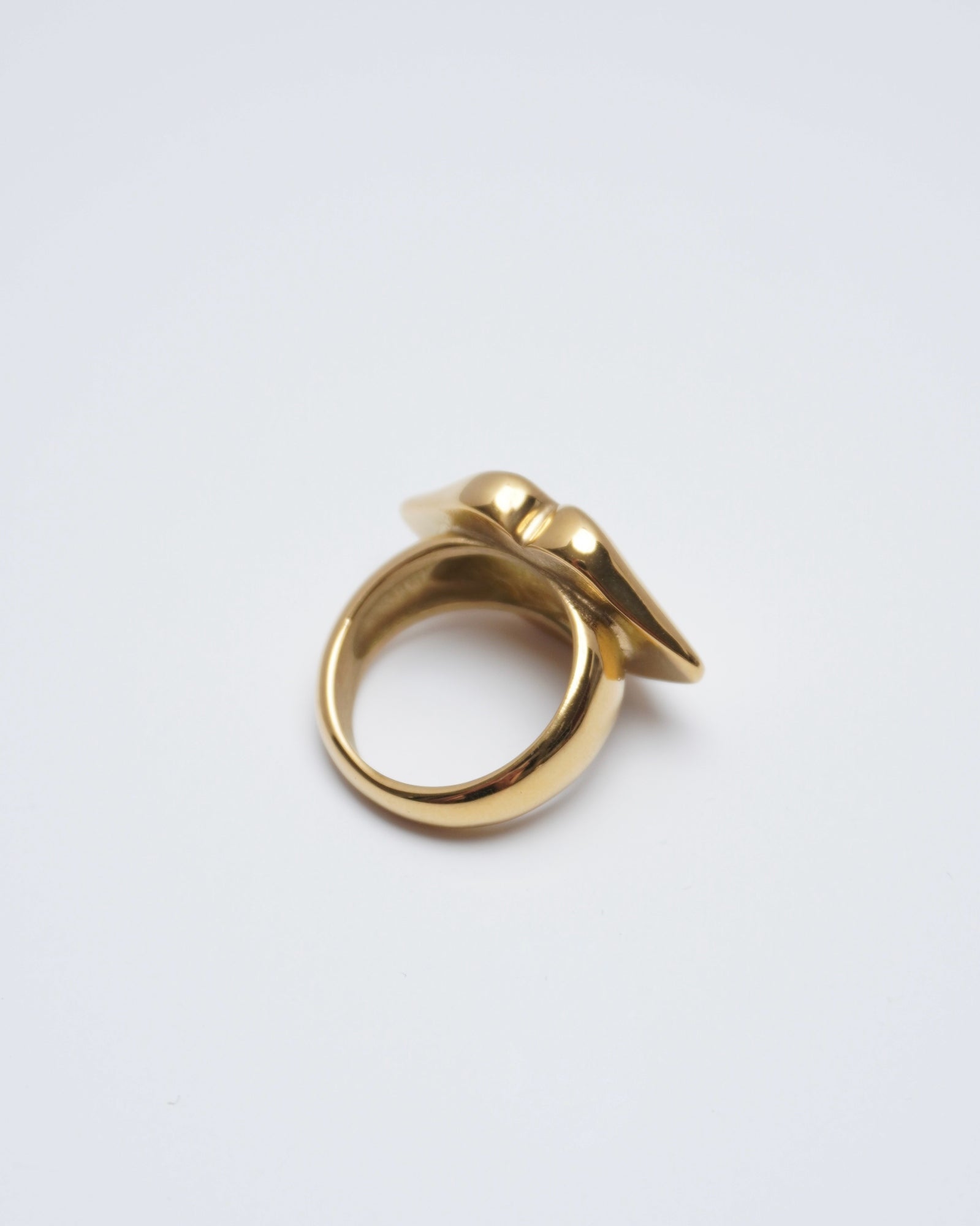 LIPS RING