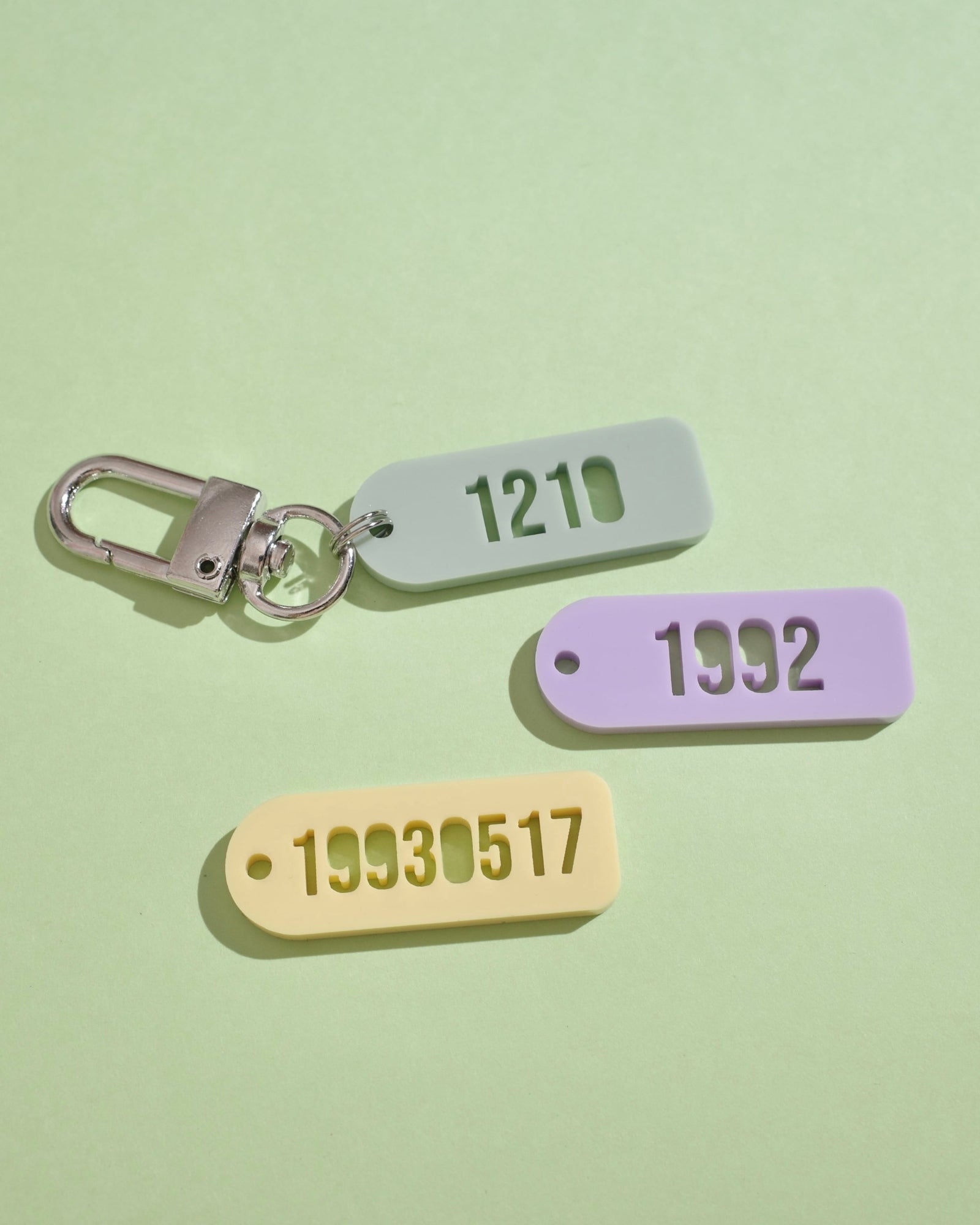 ACRYL TAG