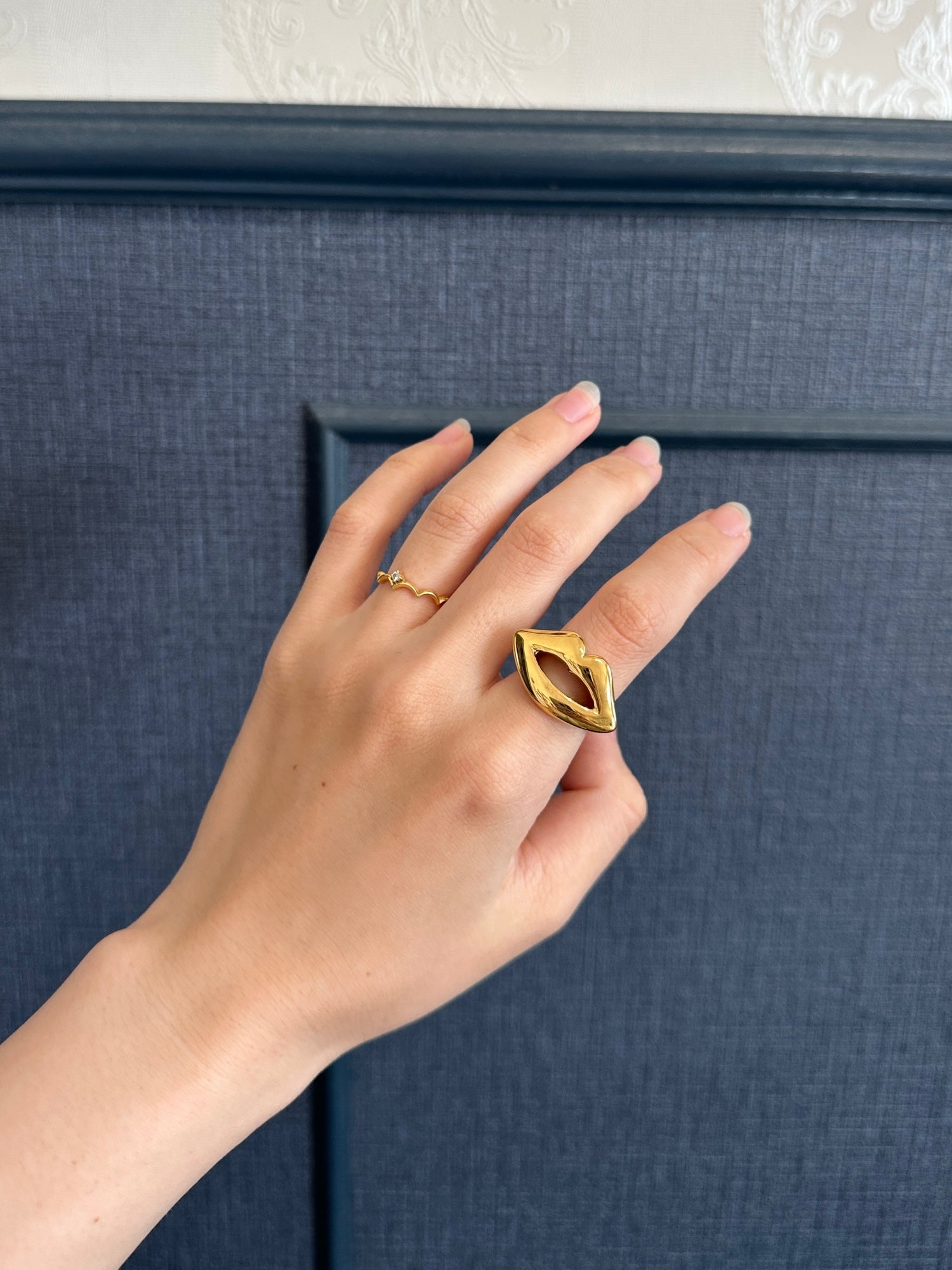 LIPS RING