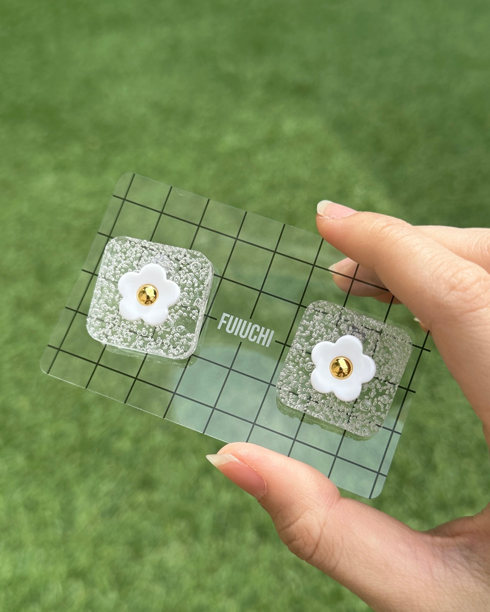 SQUARE FLOWER EARRING / PIERCE - BUBBLE