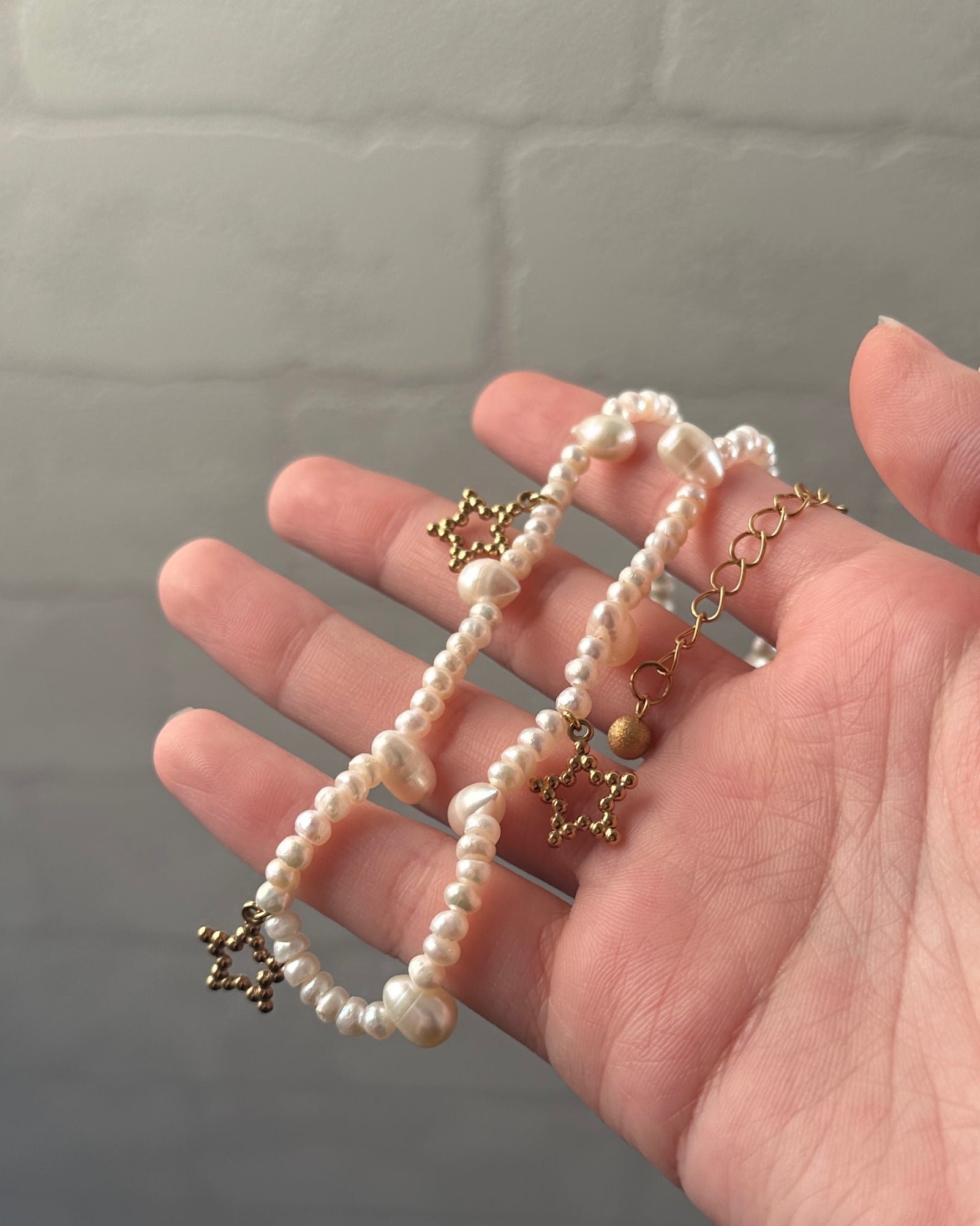 HOLIDAY NECKLACE