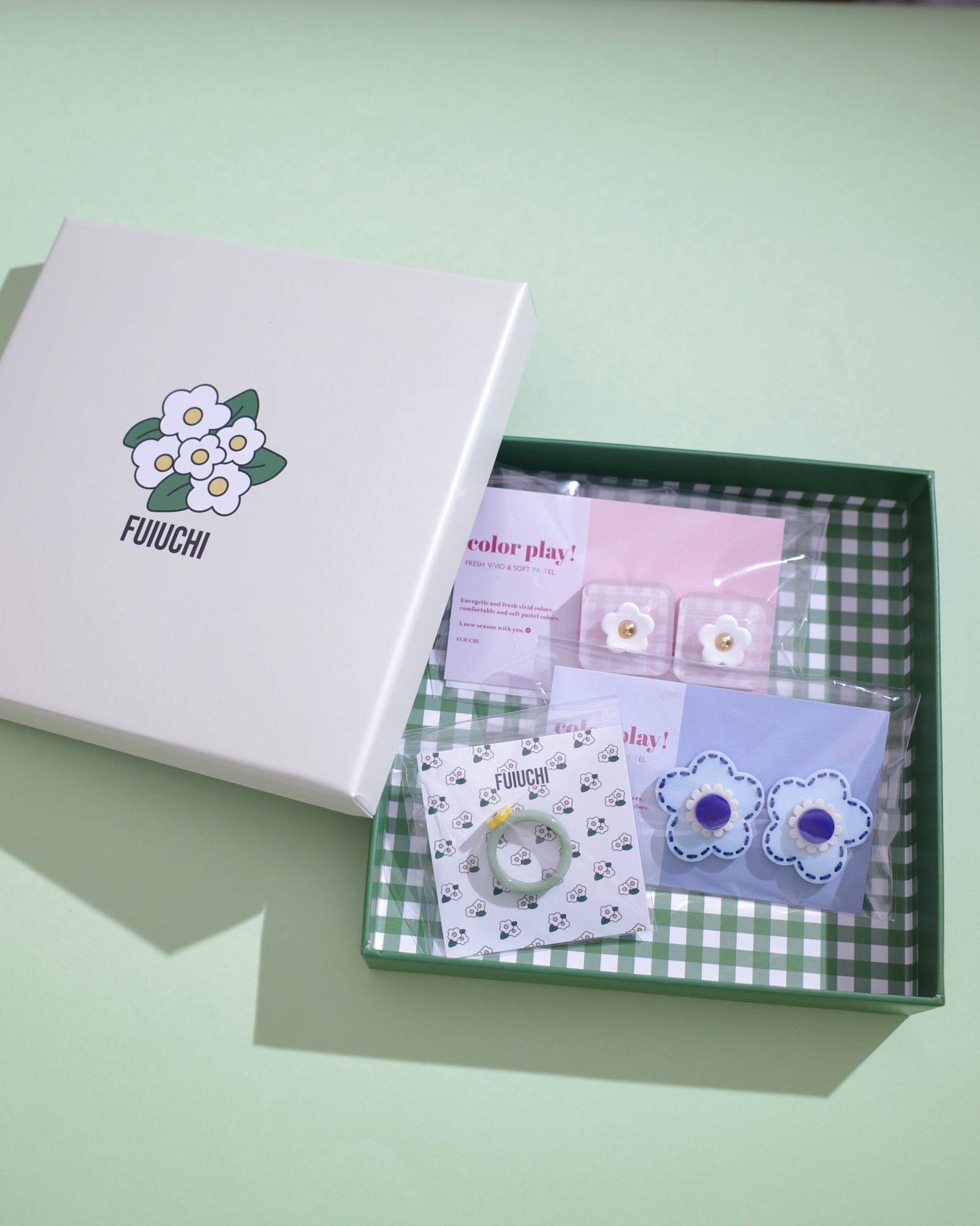GIFT BOX