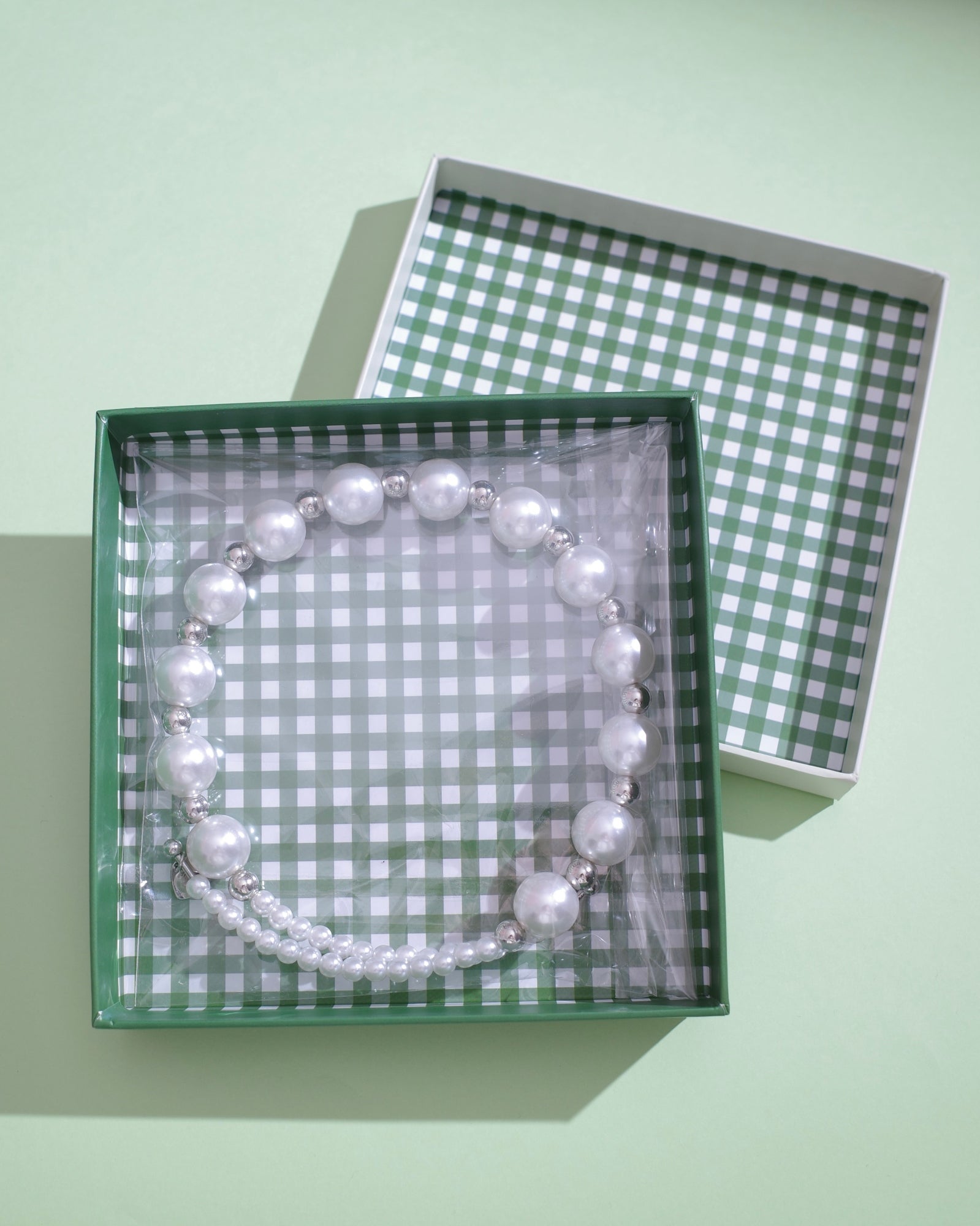 GIFT BOX