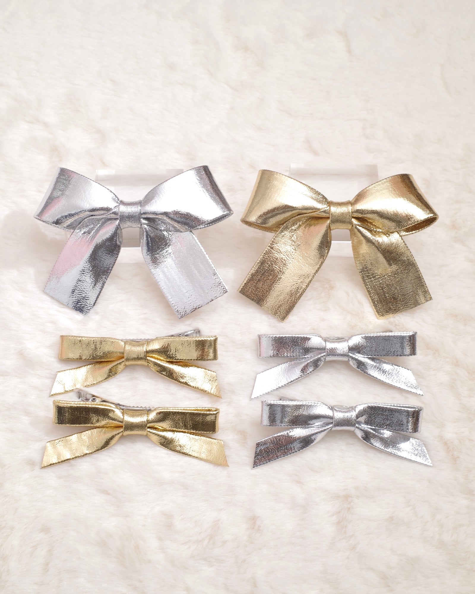 METALLIC RIBBON CLIP
