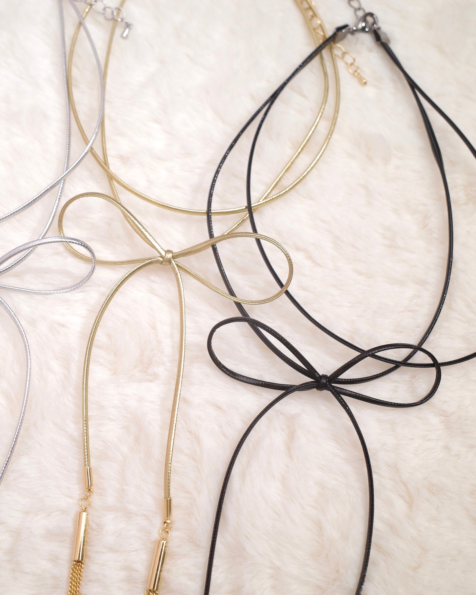 CODE RIBBON CHOKER