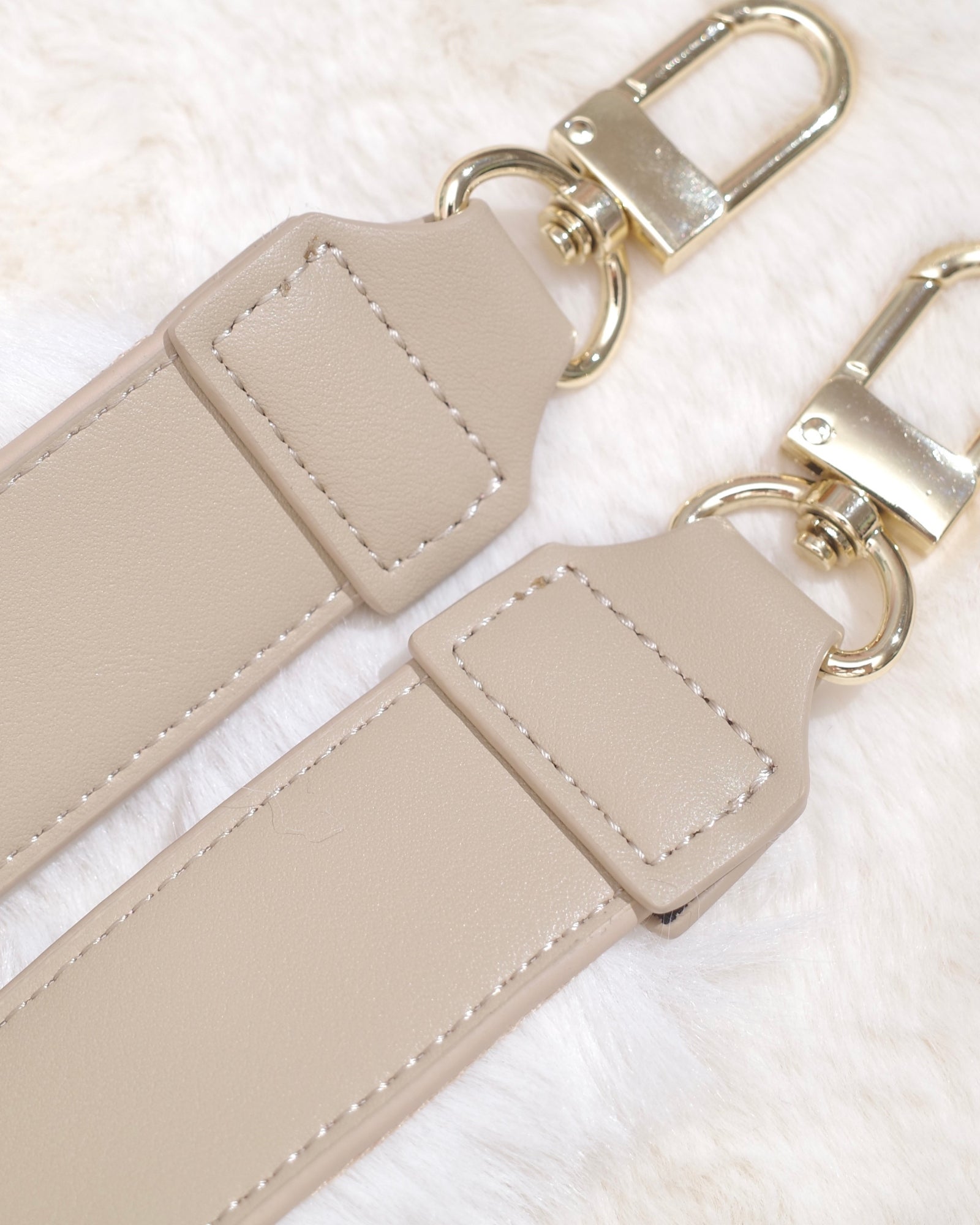 FUR SHOULDER STRAP