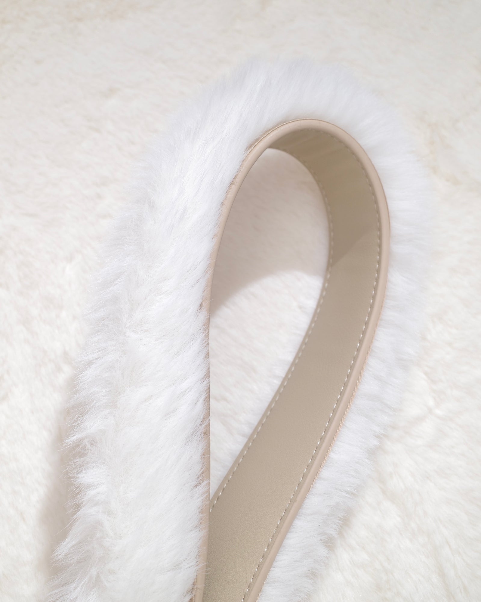 FUR SHOULDER STRAP