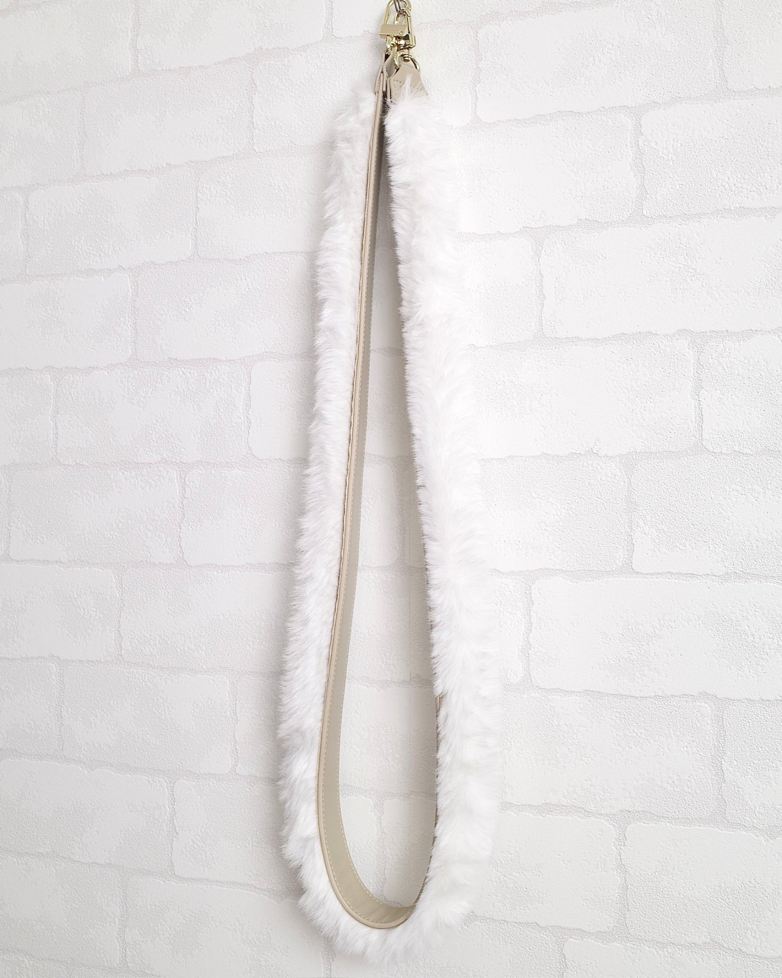 FUR SHOULDER STRAP
