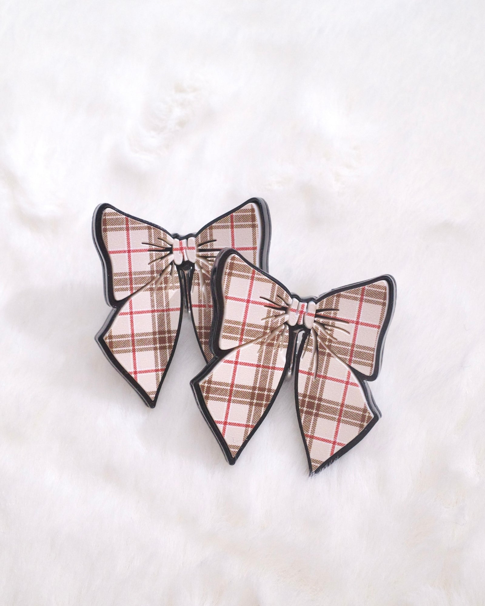 BOW EARRING / PIERCE