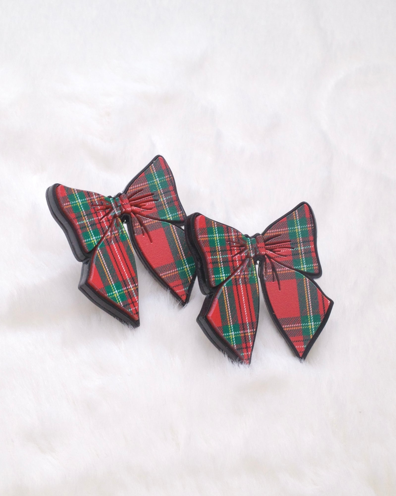 BOW EARRING / PIERCE