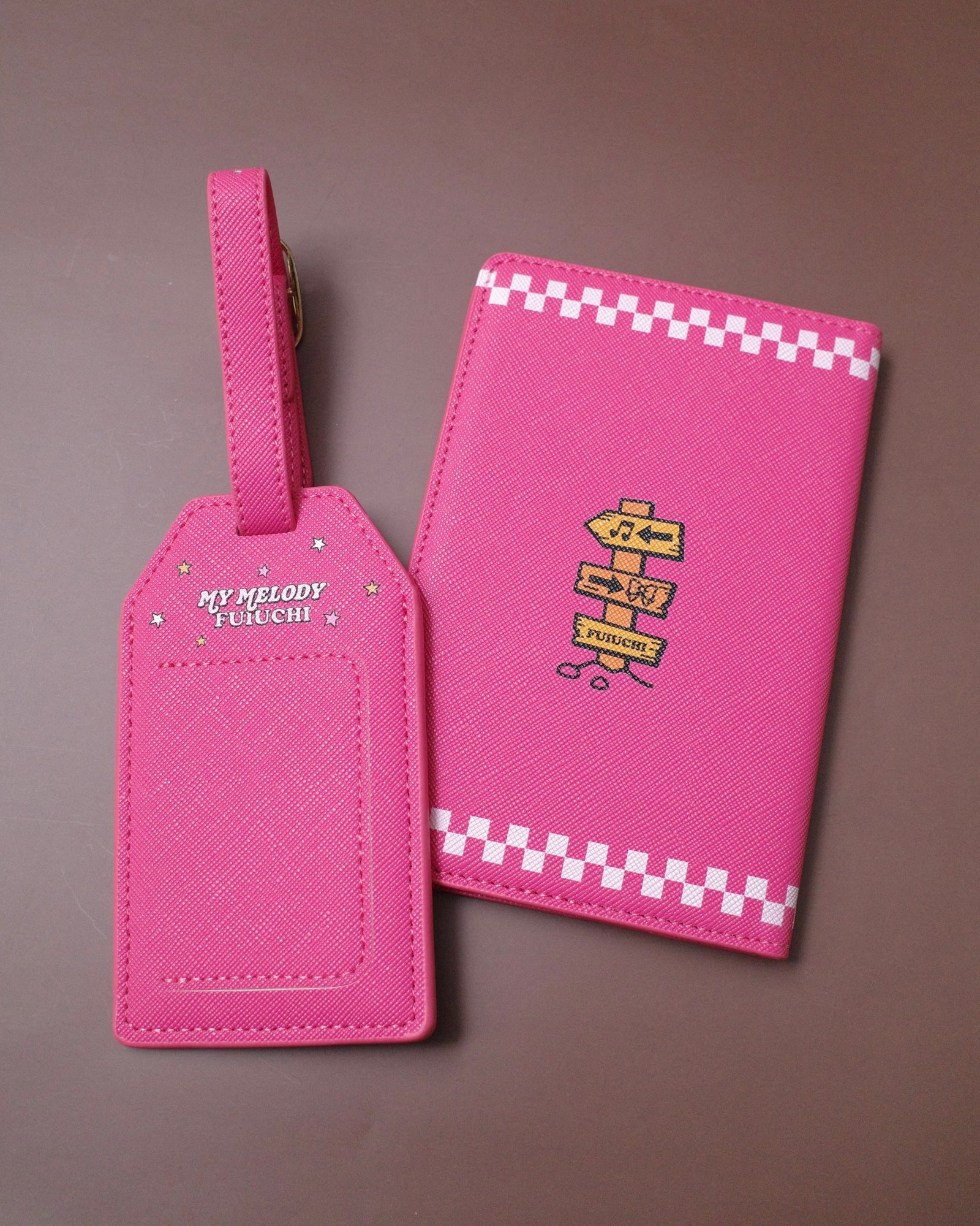 PASSPORT & NAMETAG SET