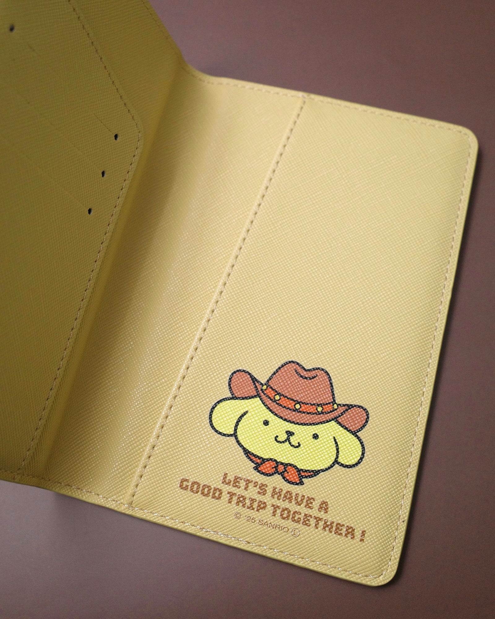 PASSPORT & NAMETAG SET