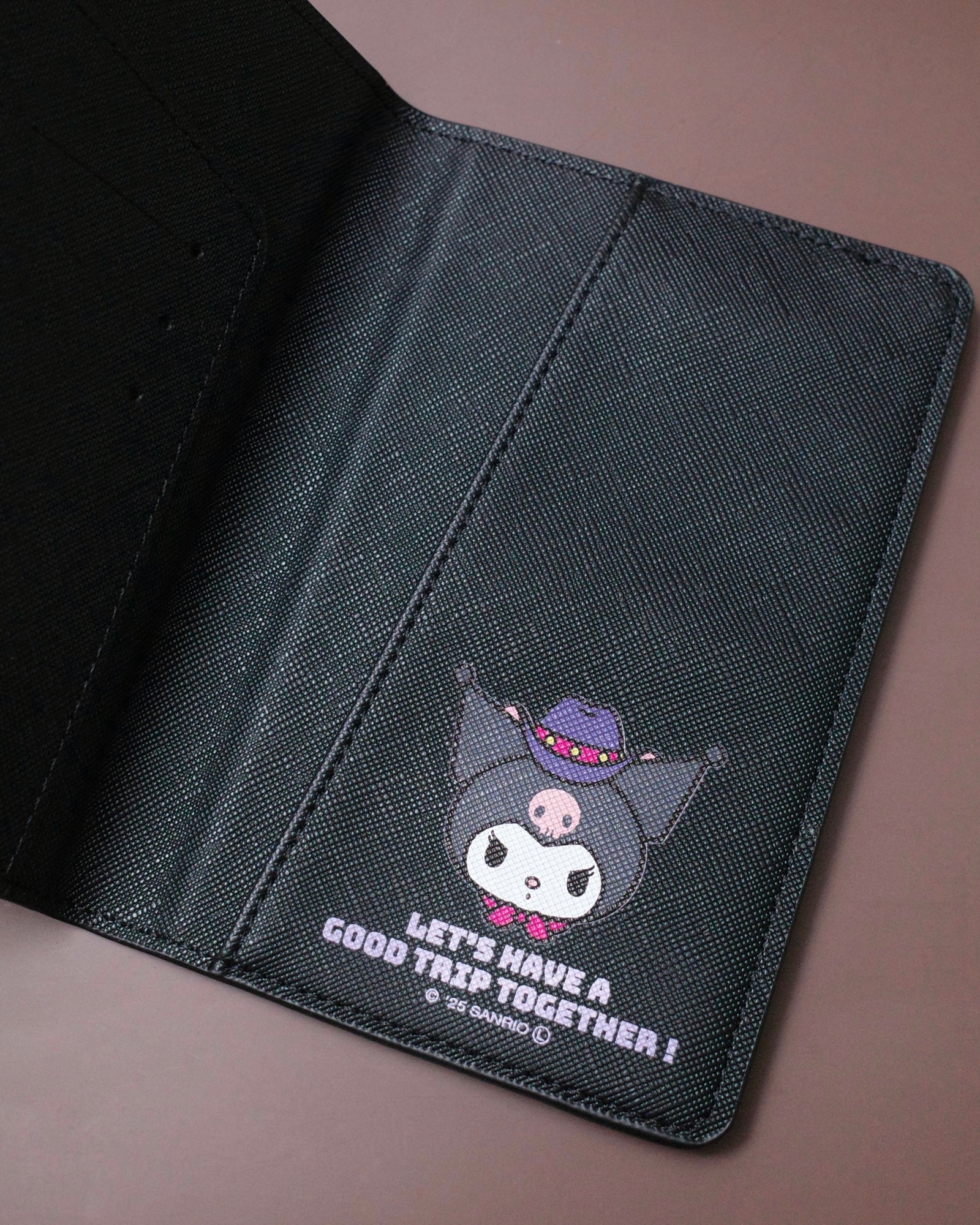 PASSPORT & NAMETAG SET