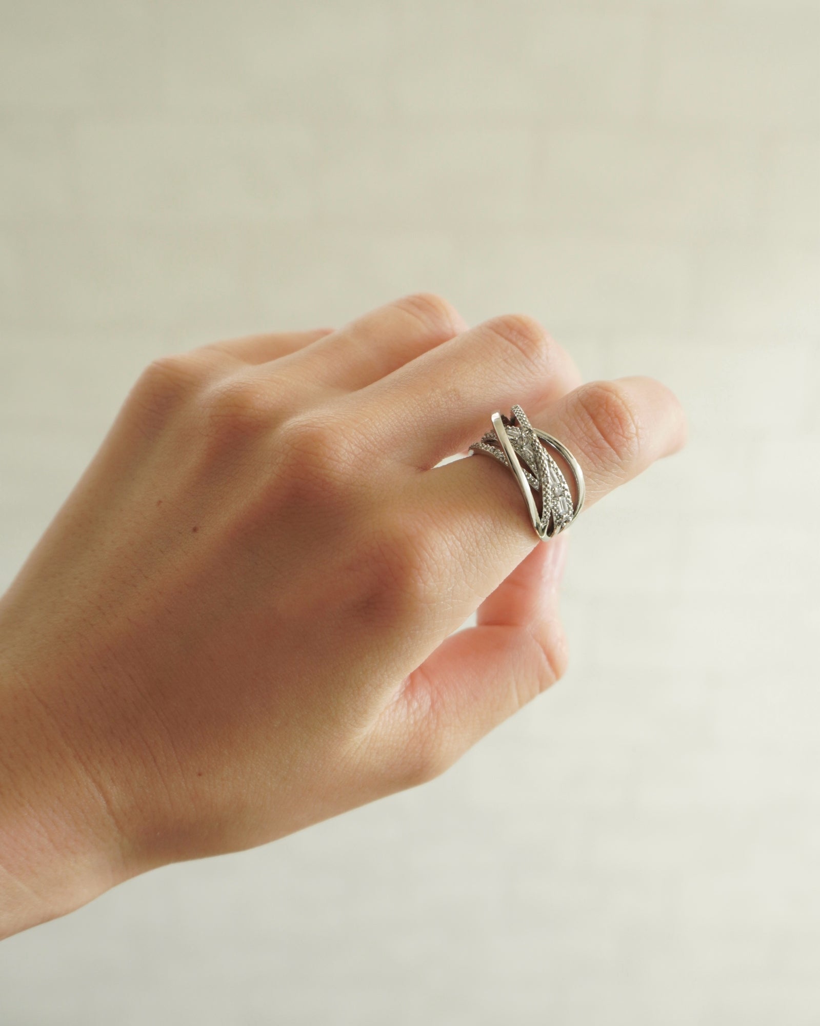 ORBIT RING